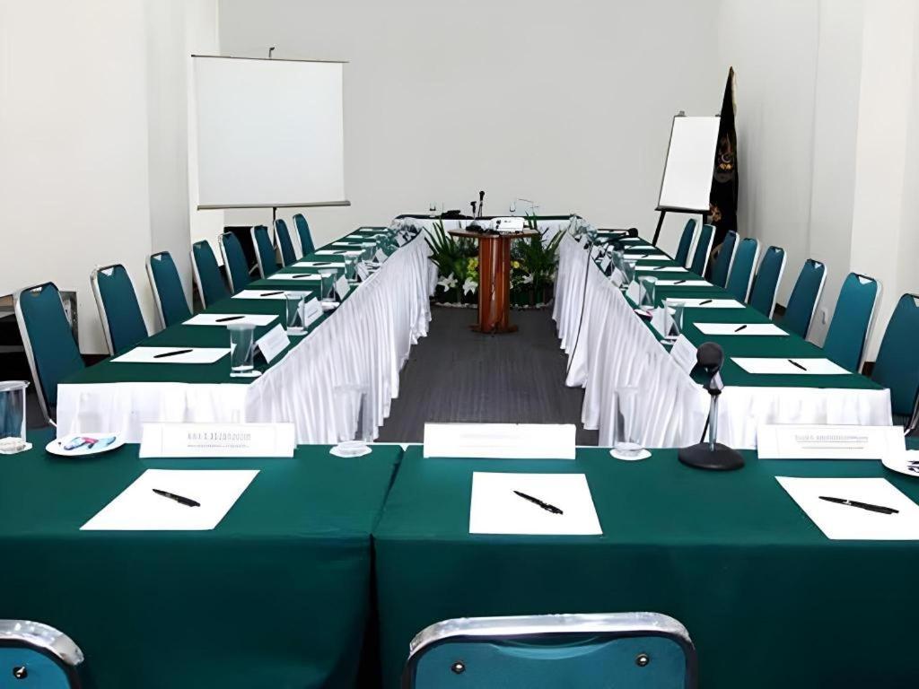 Hotel Bintang Wisata Mandiri Jakarta Kültér fotó