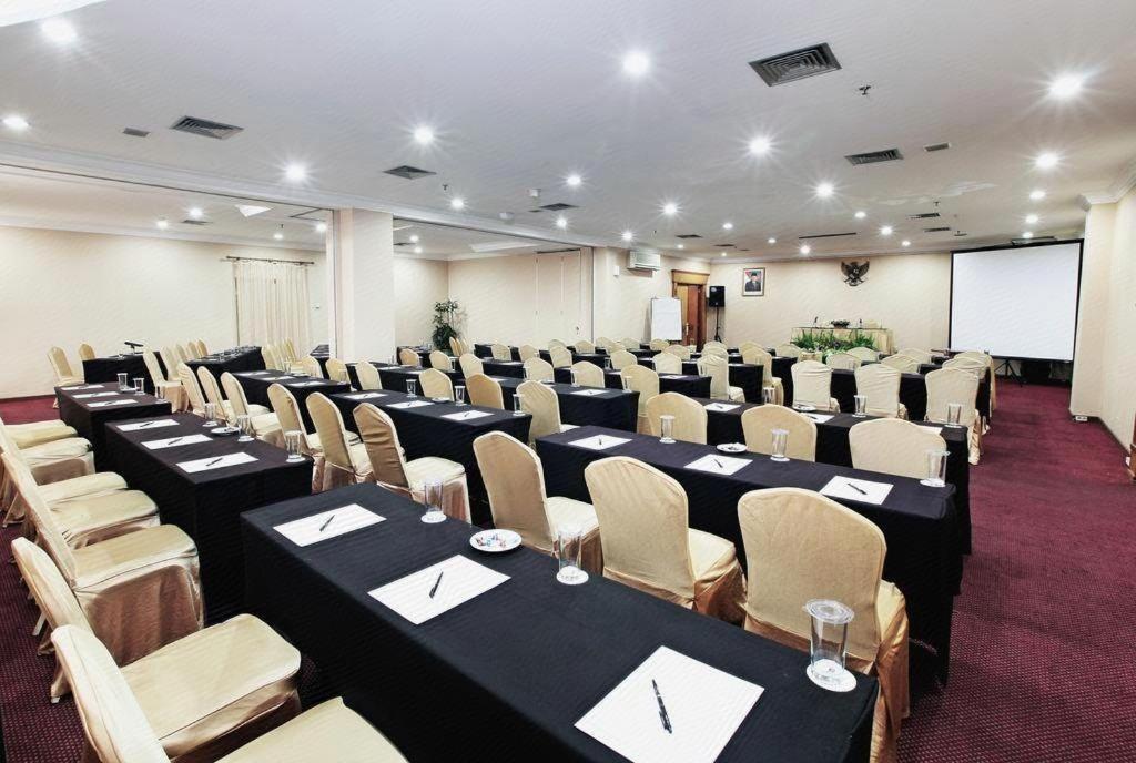 Hotel Bintang Wisata Mandiri Jakarta Kültér fotó